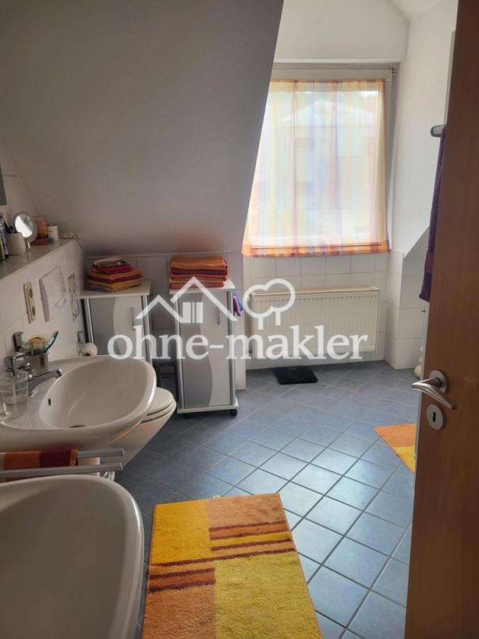 Bathroom with Shower & bathtub