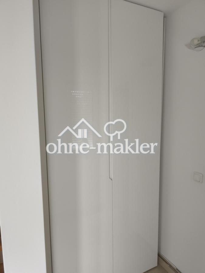 Italienischer Maßschrank im Fl