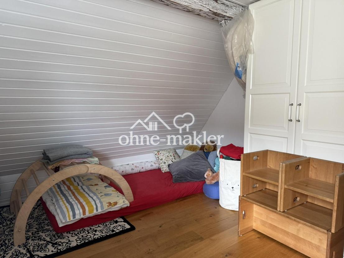 OG zweites Schlafzimmer (1)