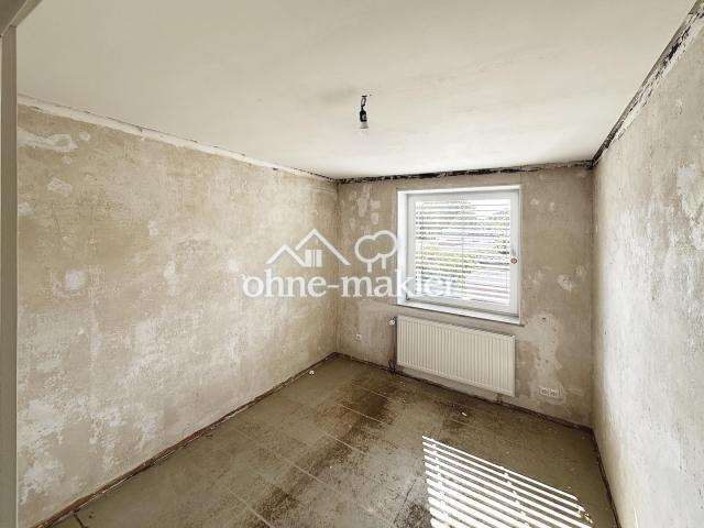 Zimmer links | 8,73 qm (2)