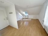 Helles Wohn- und Schlafzimmer