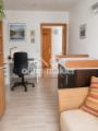 Kinder-, Arbeitszimmer