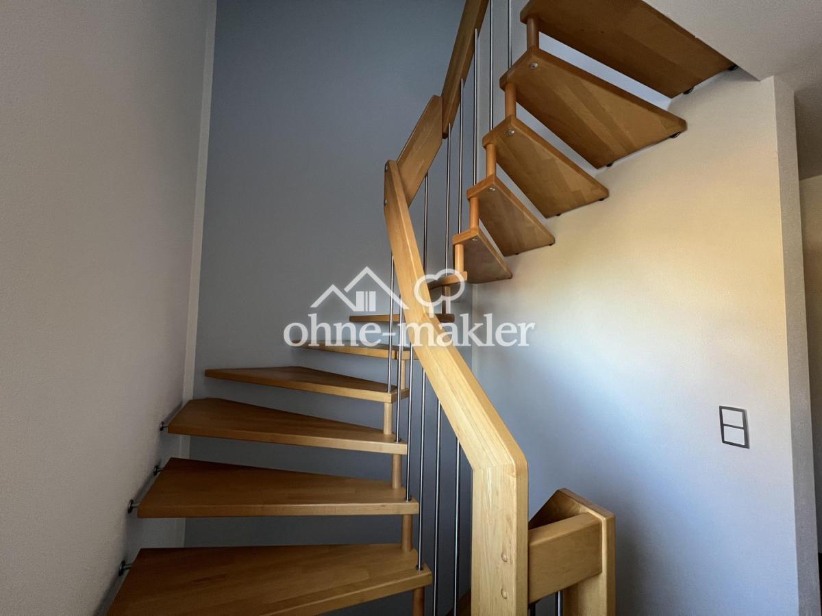 Treppe zum Dachgeschoss