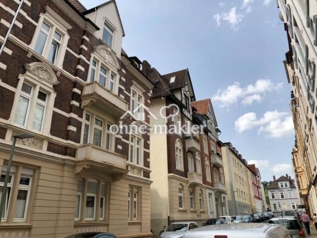 Alsenstraße 32 links im Bild