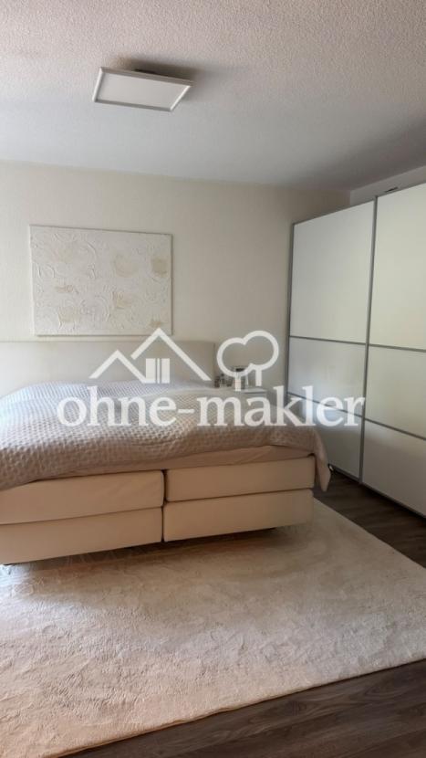 2. Schlafzimmer + Balkon