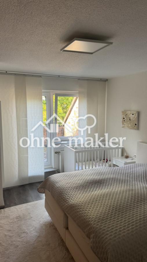 2. Schlafzimmer + Balkon