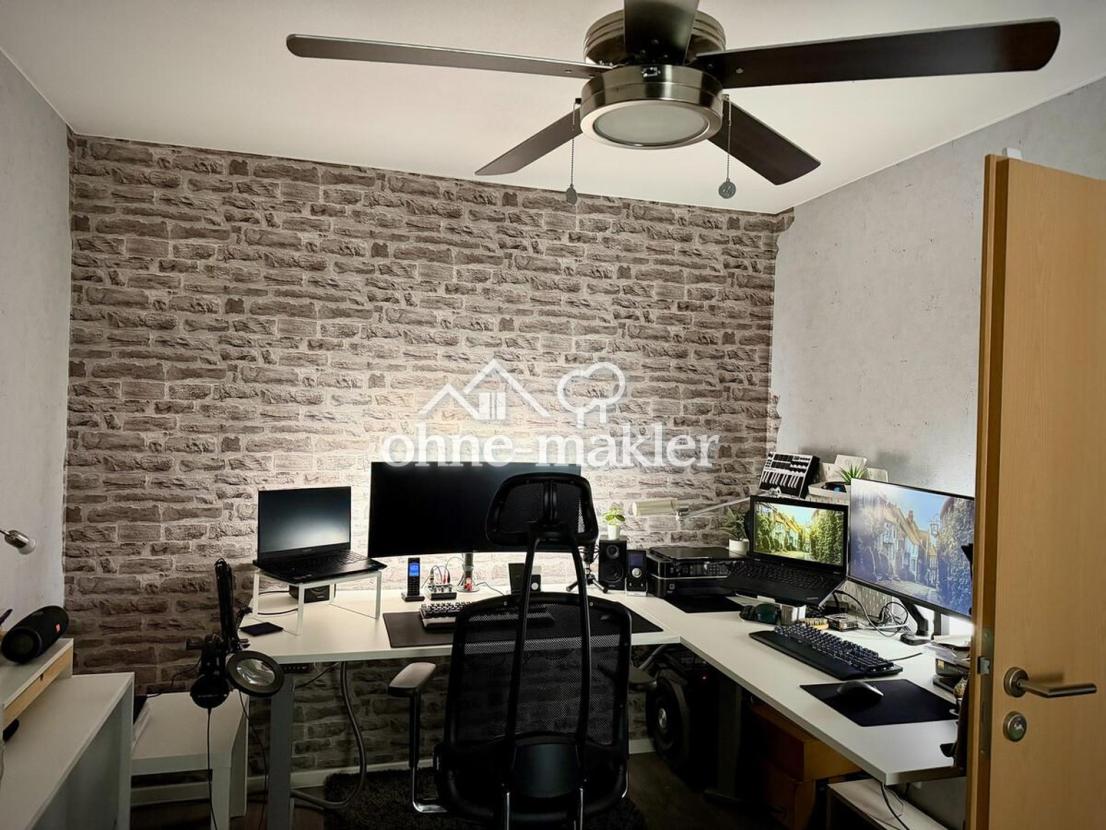 Arbeits-/Gästezimmer