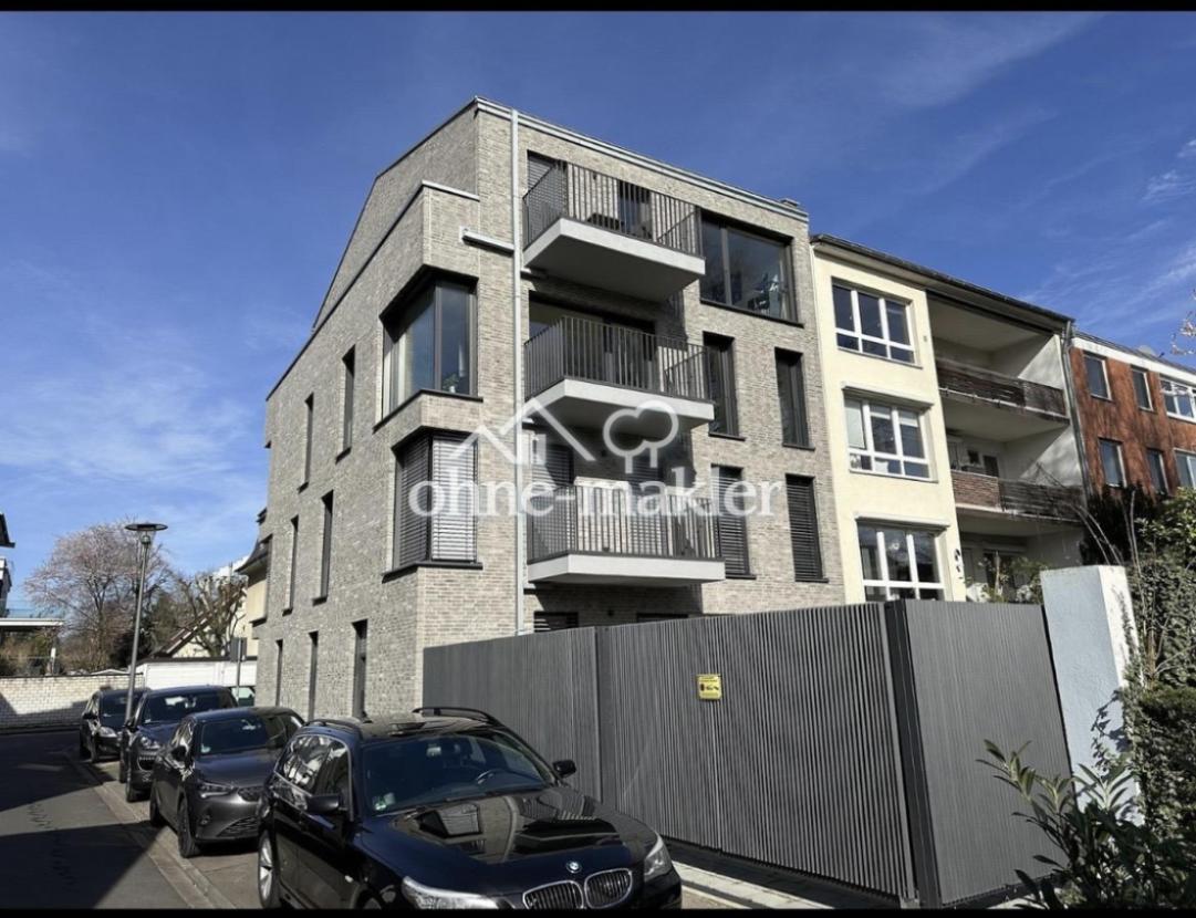 Seite zum Rhein mit Balkon 