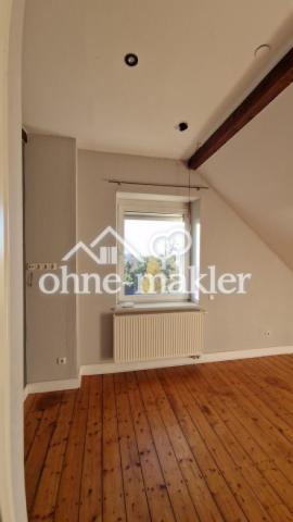 Schlafzimmer 1 DG