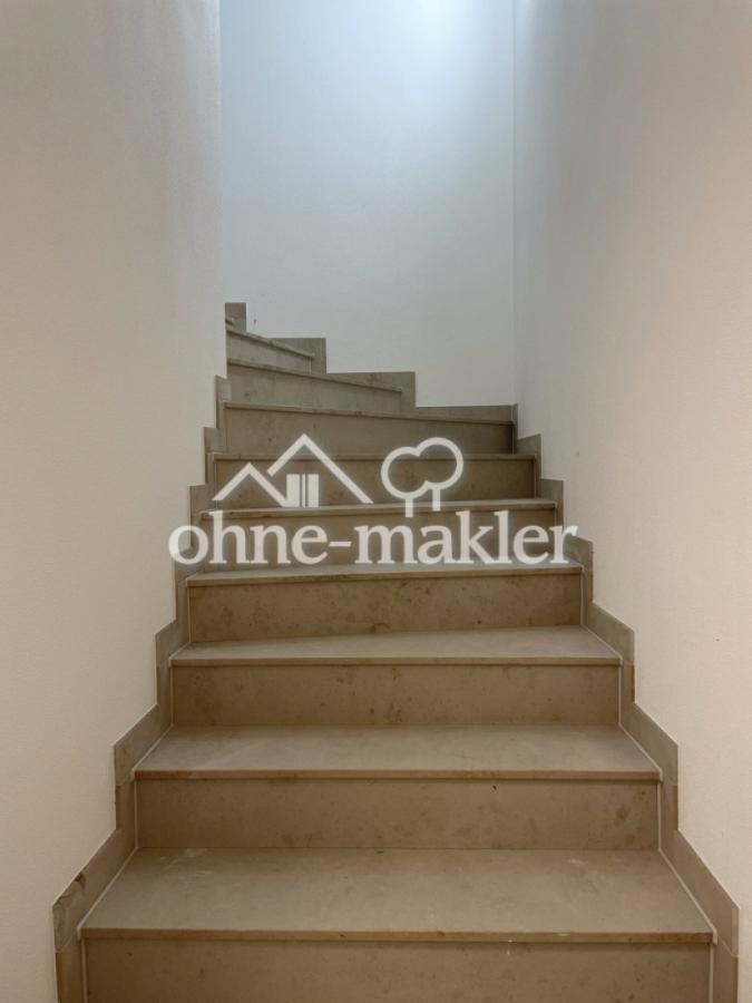 Treppe von TG nach oben