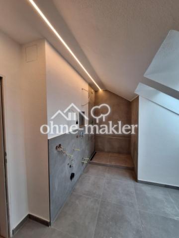 Großes Badezimmer
