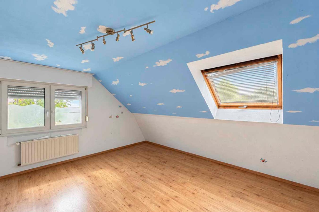 Großes Kinderzimmer