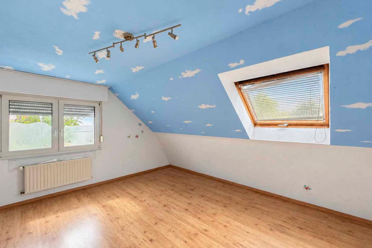 Großes Kinderzimmer