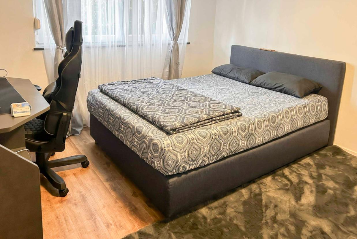 Schlafzimmer EG