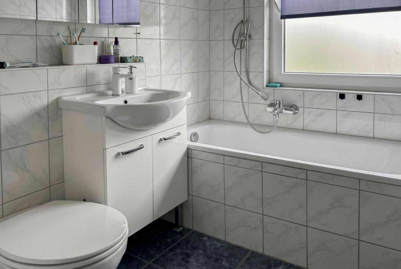 Badezimmer EG
