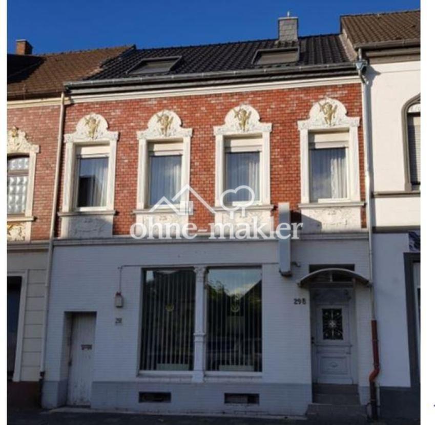 Haupthaus zur Strasse
