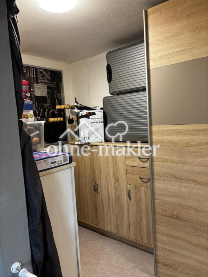 kleines Ankleidezimmer