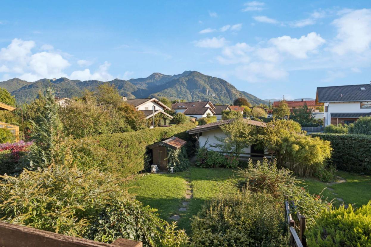 Blick von der Loggia in den Garten