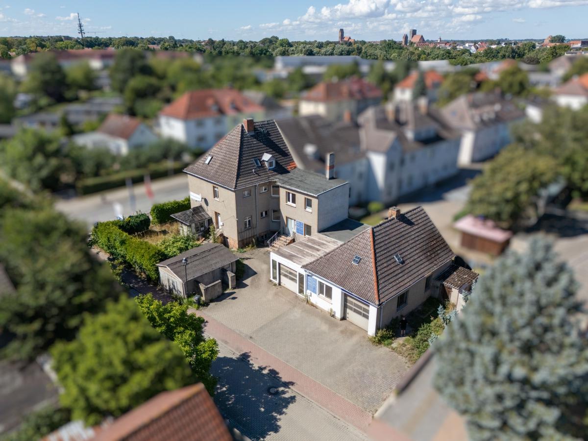 Luftbild-Wohnhaus und Werkstatt