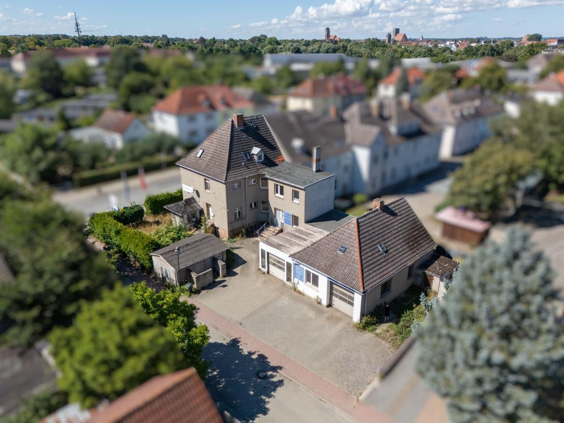 Luftbild-Wohnhaus und Werkstatt