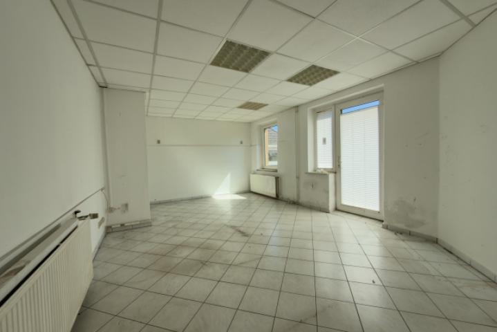 Haupthaus-Bürozimmer EG