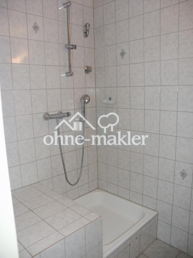 Bad  mit Dusche