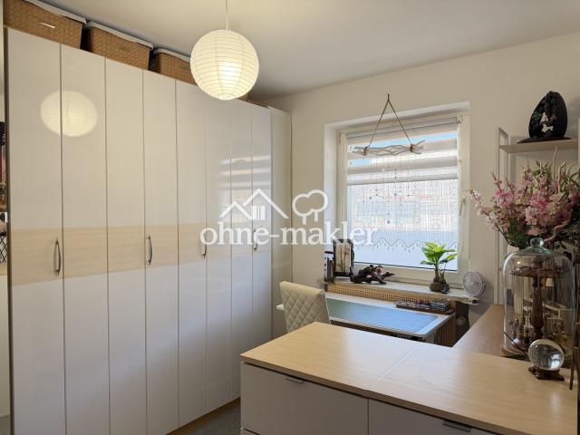 Kinderzimmer / Büro