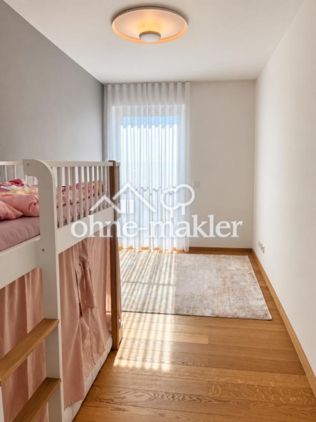 Zweites helles Kinderzimmer