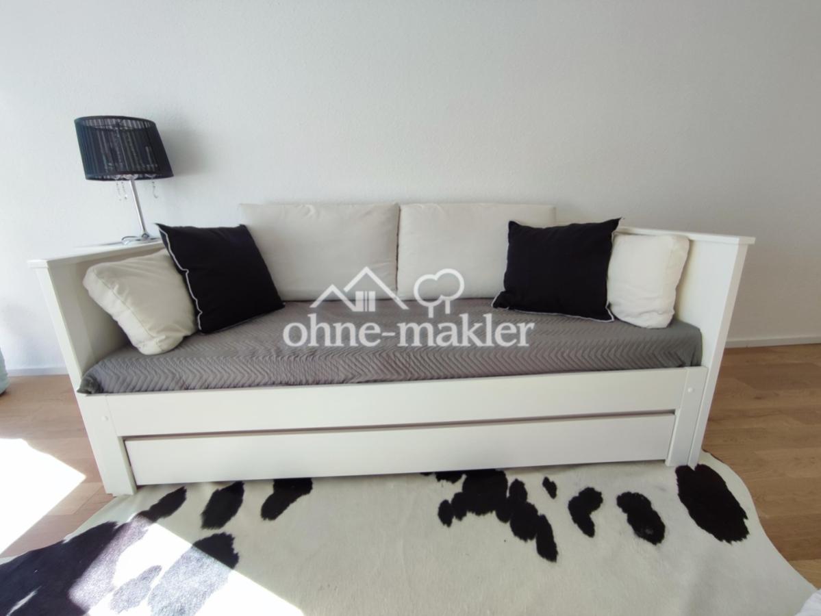 Ausziehbares Bett und Sofa