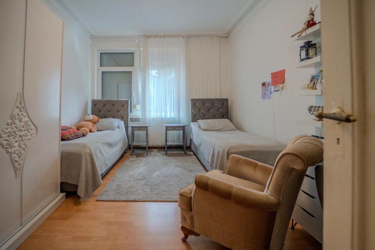 Schlafzimmer OG