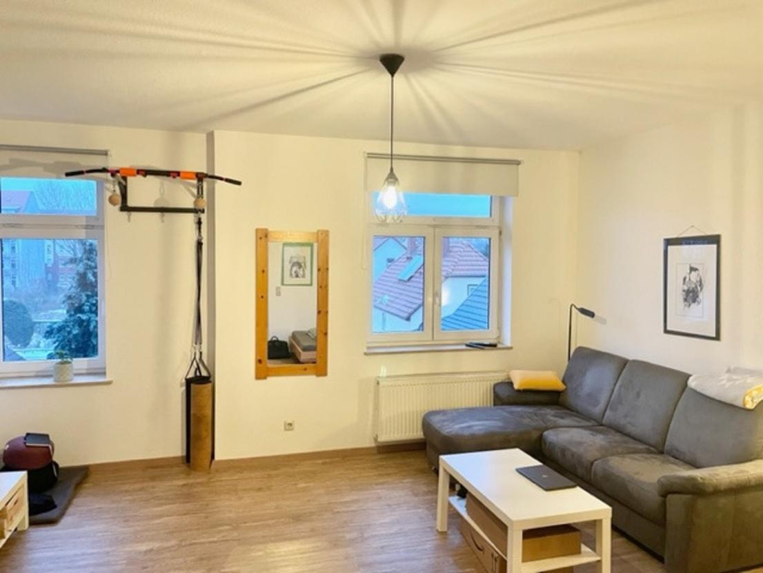 Wohn- und Schlafzimmer