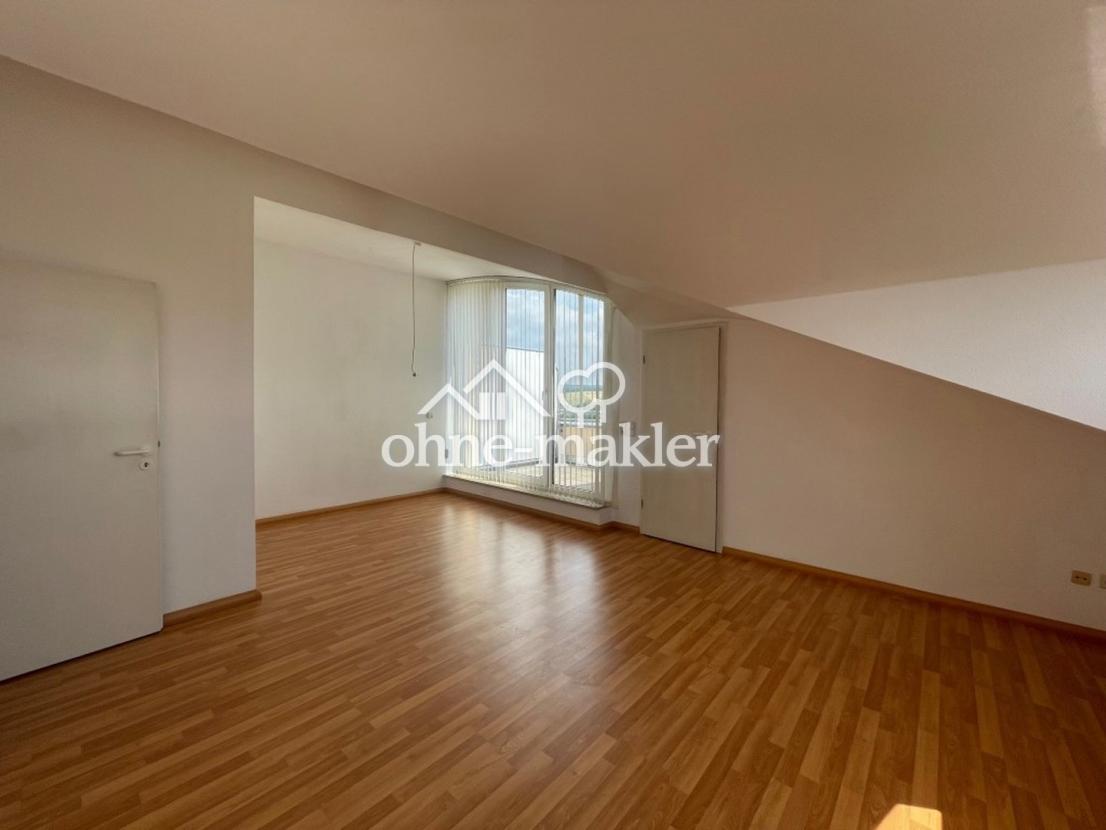 Wohnzimmer / Esszimmer / Balko