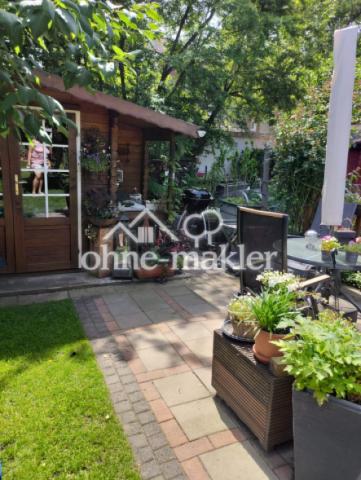 Zweit-Terrasse mit Schuppen