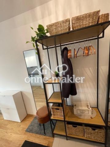 Garderobe mit Spiegel und ...
