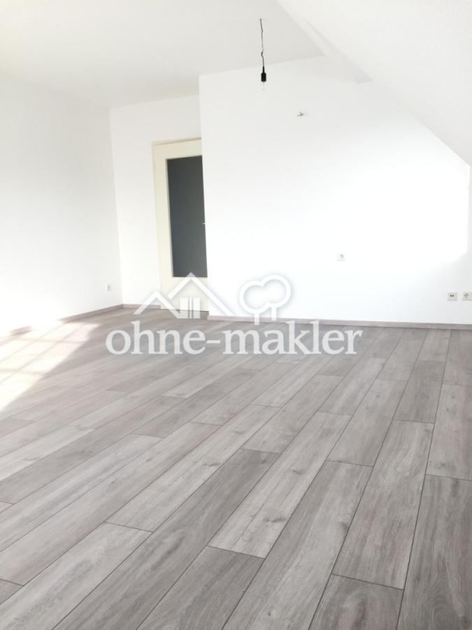 Wohnzimmer Blick Tür