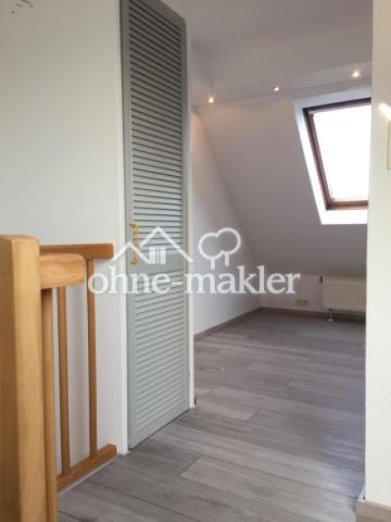 Dachzimmer - Büro - Gäste
