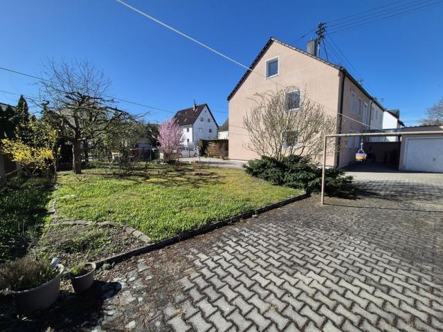 Haus und Grundstück