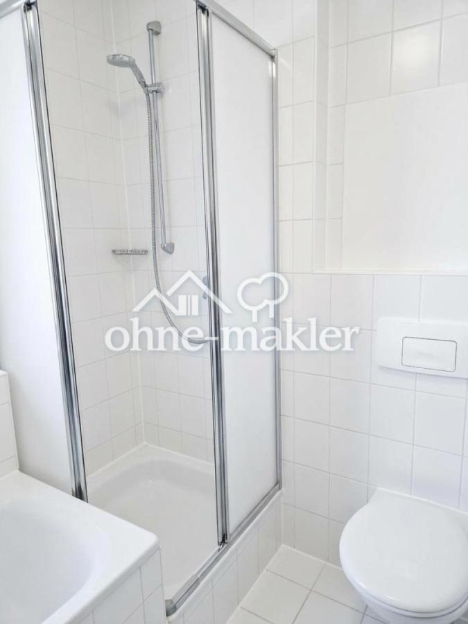 Bad mit Dusche