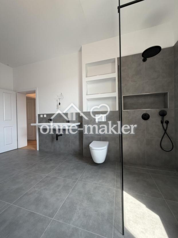 Badezimmer (Tageslicht)