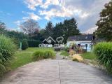Grundstück mit Haus und Garten