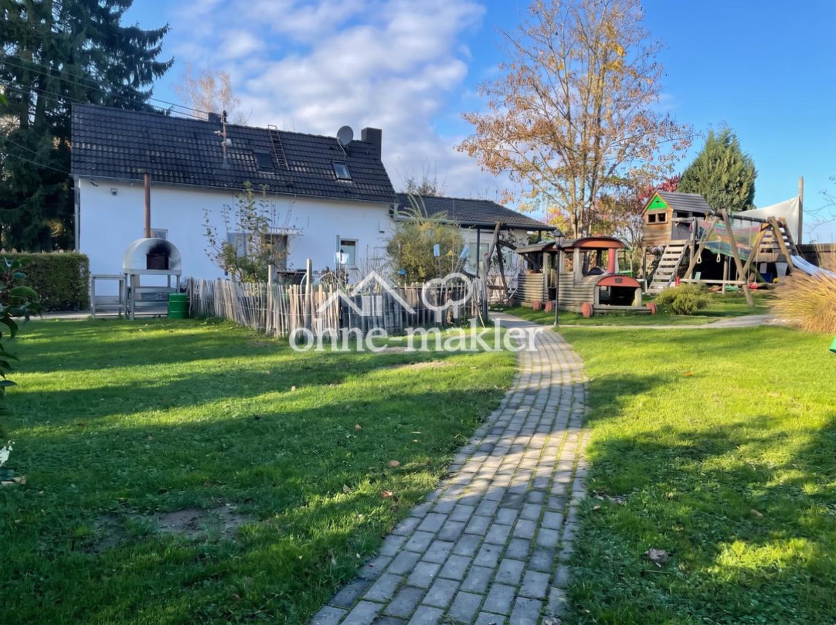 Gartenblick auf das Haus