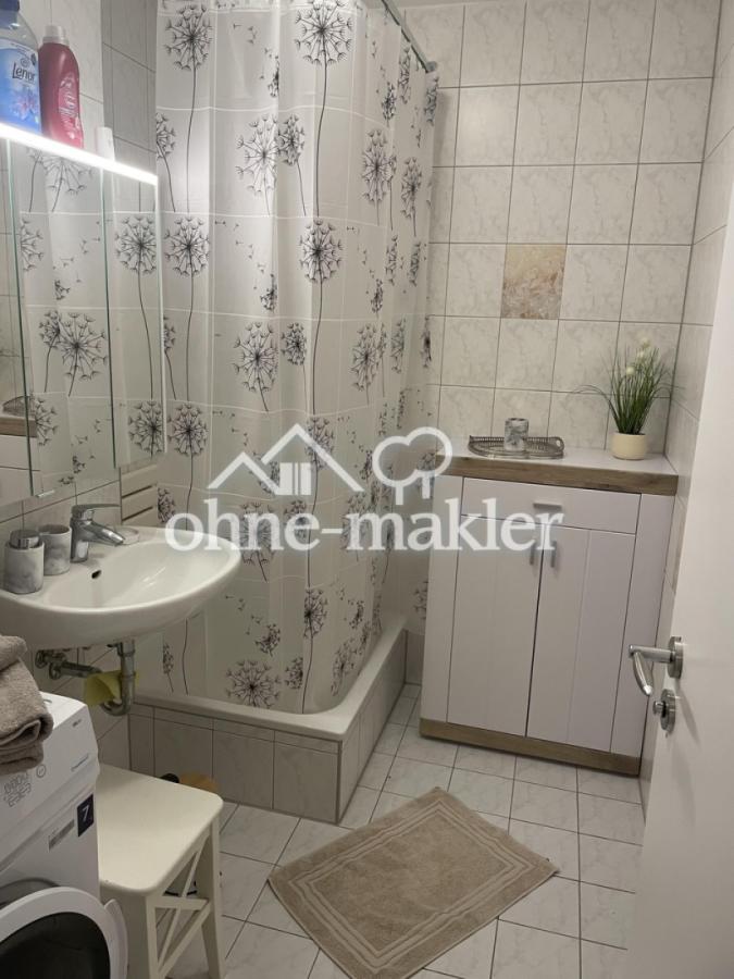 Bad mit Dusche, WC separat