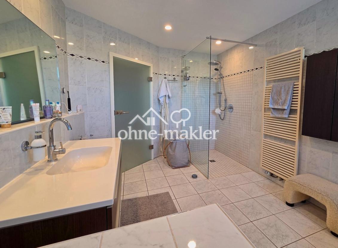 Badezimmer DG