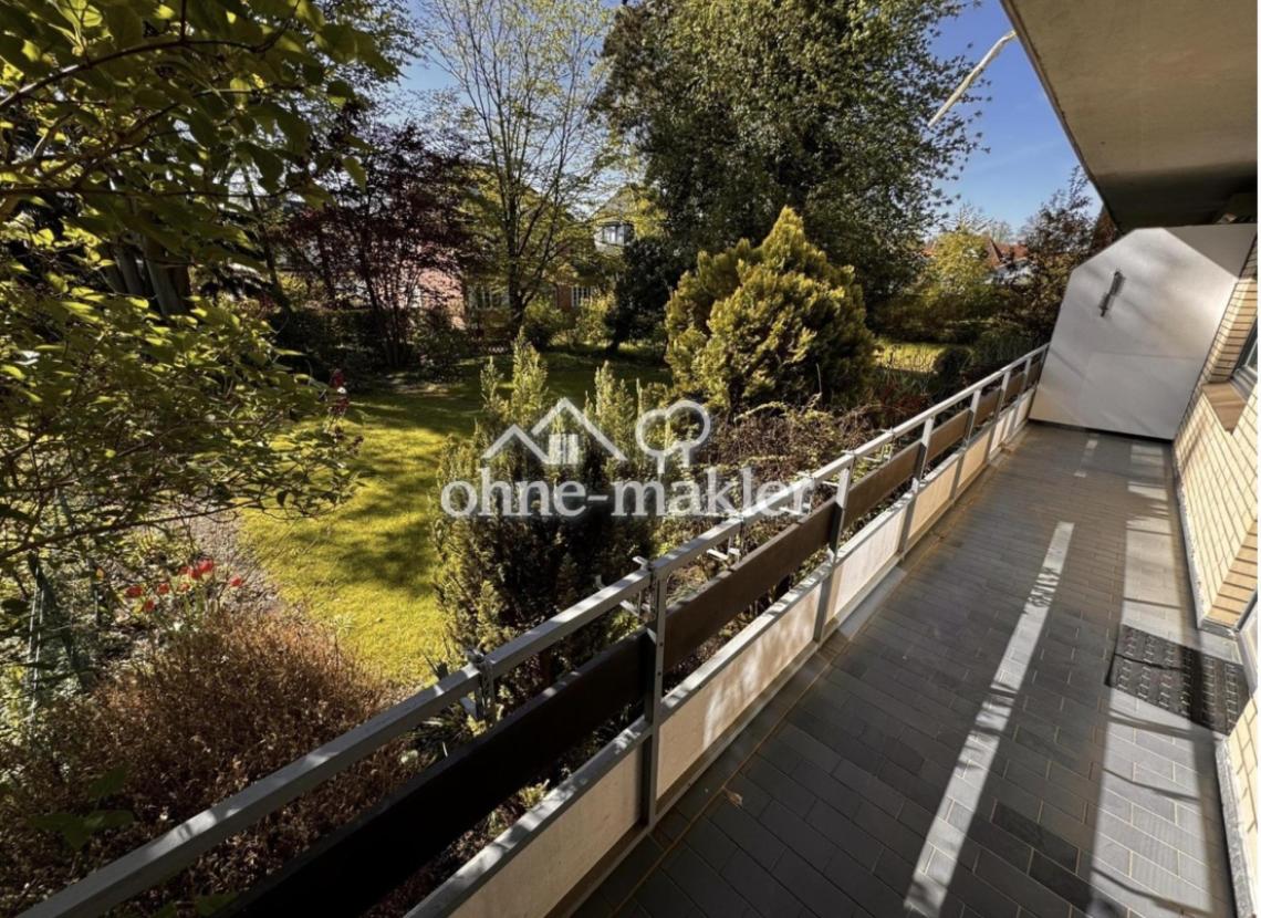Südbalkon und Garten