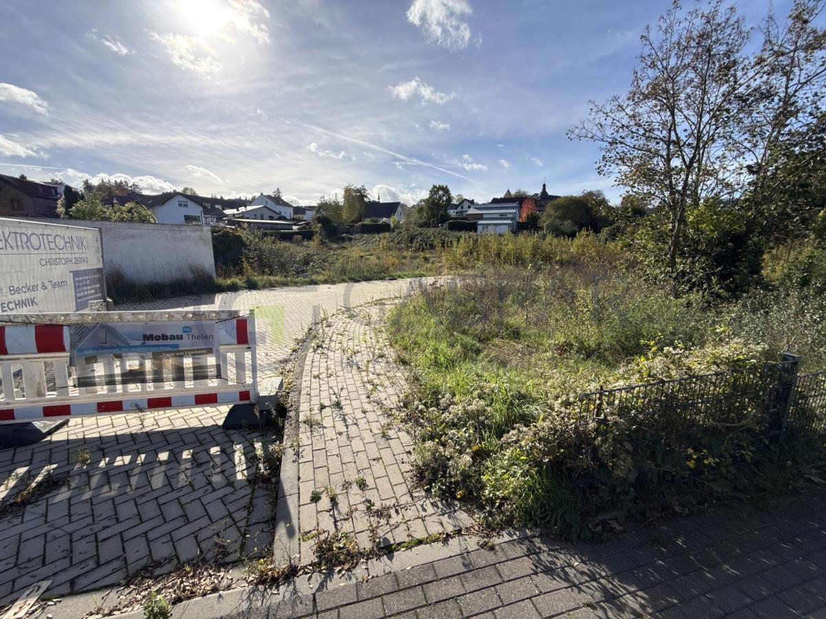 Zufahrt von der Straße „Am Kloster“