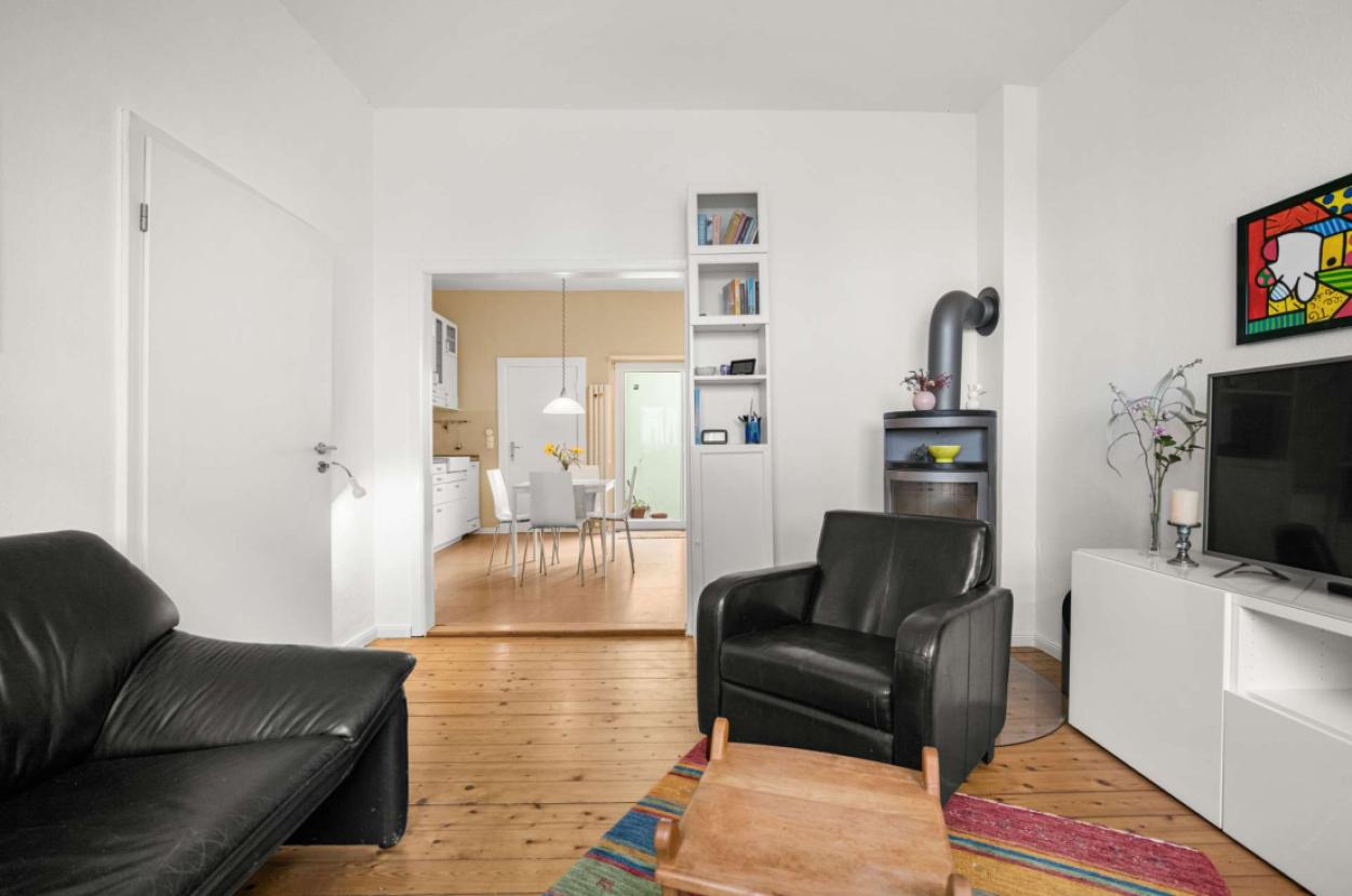 Wohnzimmer mit Blick zur Küche