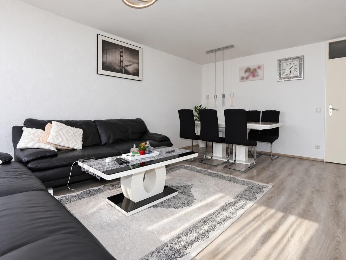 Wohnzimmer und Essbereich