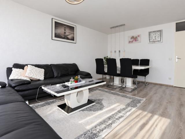 Wohnzimmer und Essbereich