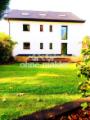 Gartenseite (fehlender Balkon)