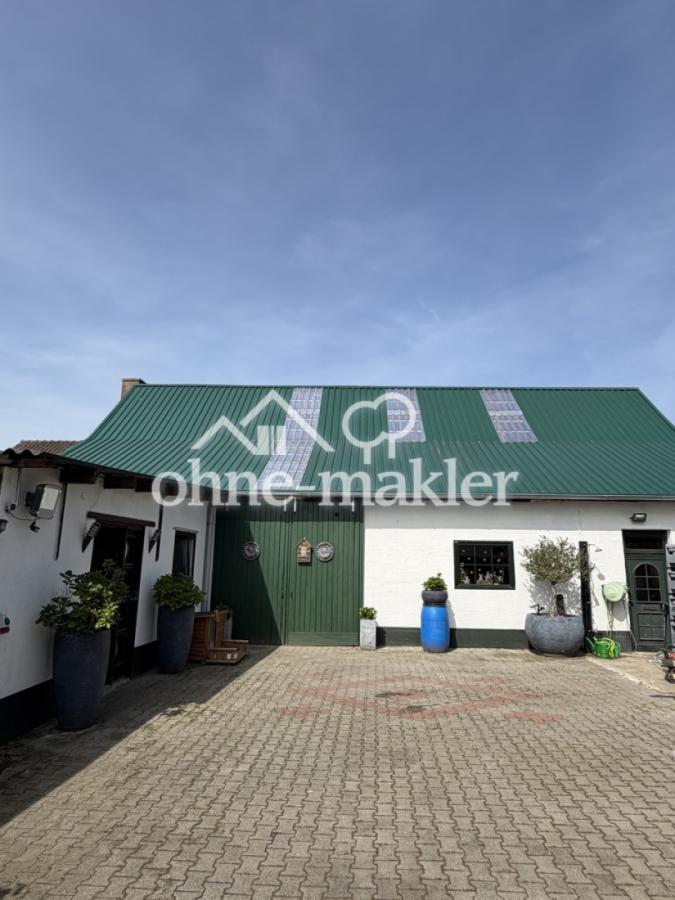 Hof vom Garten aus